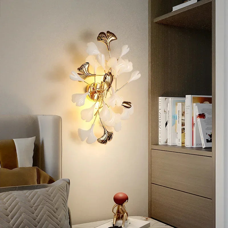 TUBEROSE WALL LIGHT