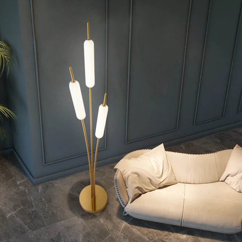 SLEEK GOLD FLOOR LAMP - arc floor lampav