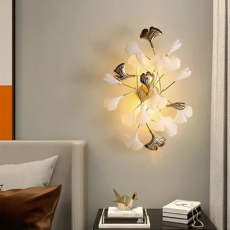 TUBEROSE WALL LIGHT