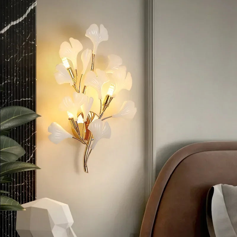 TUBEROSE WALL LIGHT