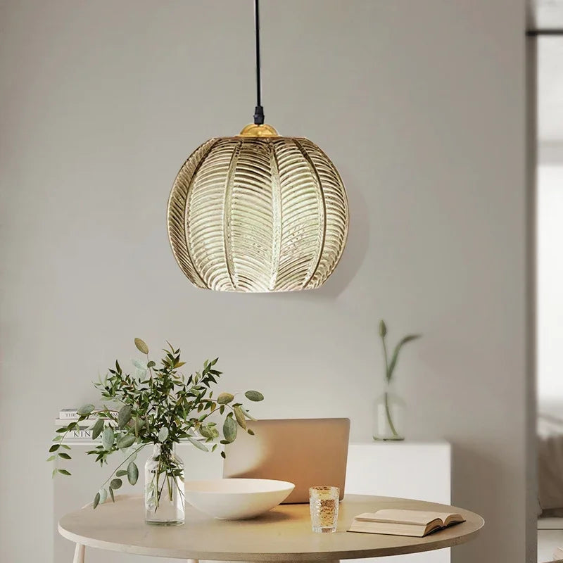 LOUIS GLASS PENDANT LIGHT