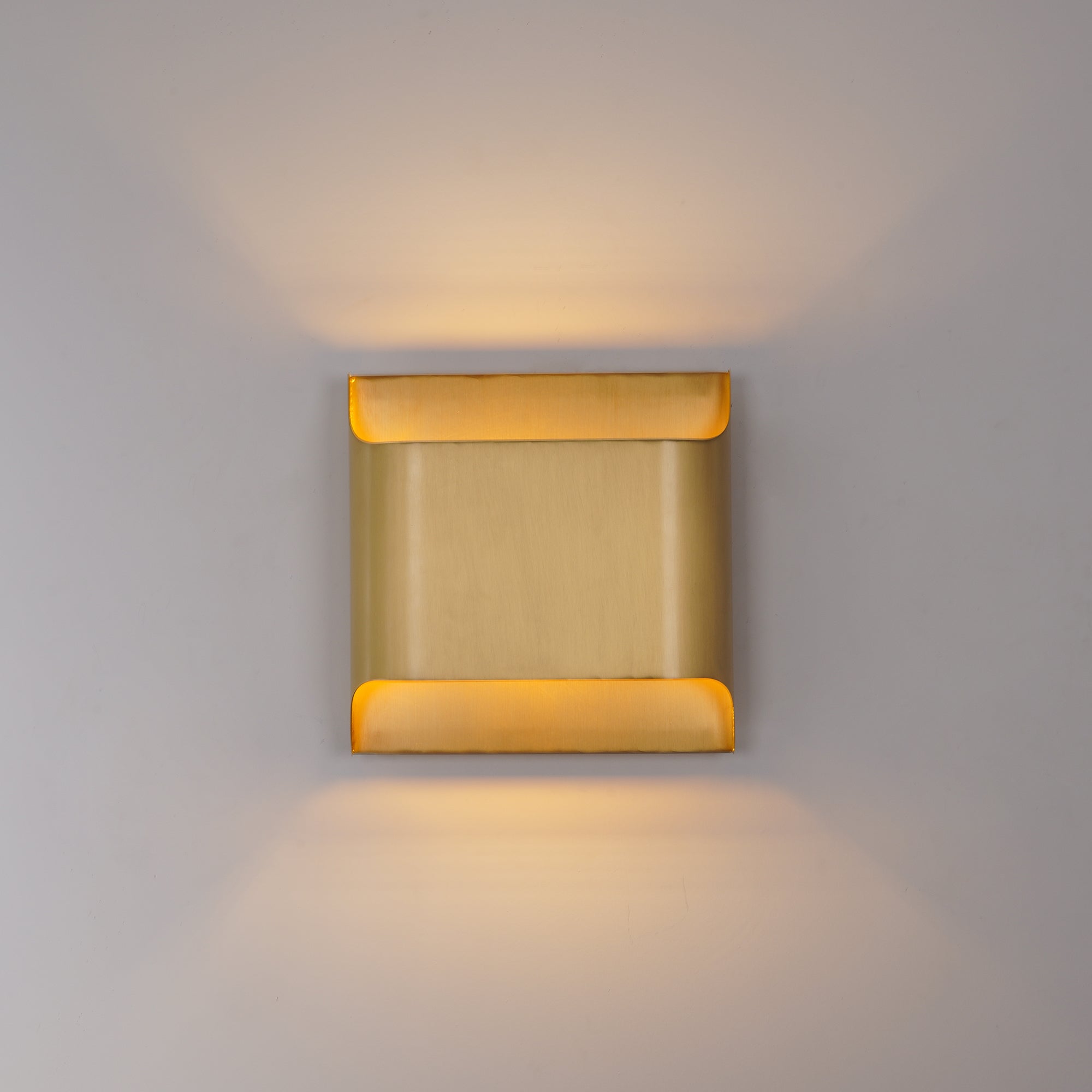 SHIRLEY WALL LIGHT