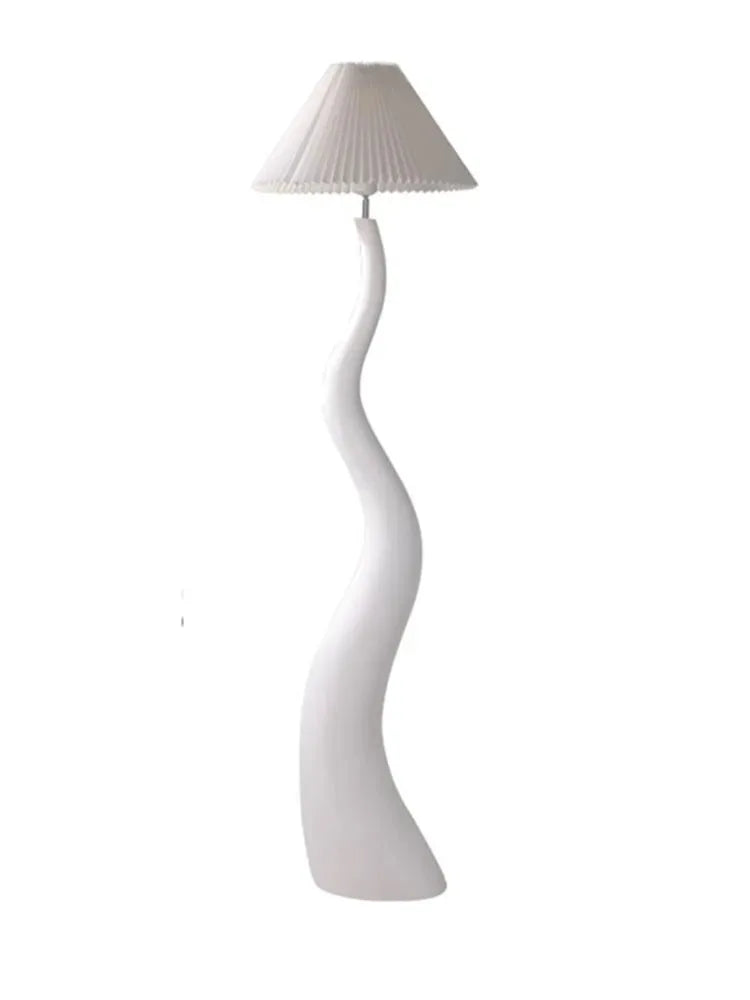 CURVED PLEATED FLOOR LIGHT