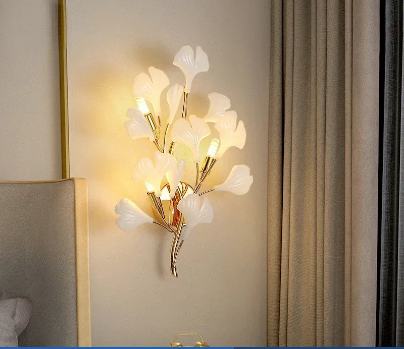 TUBEROSE WALL LIGHT