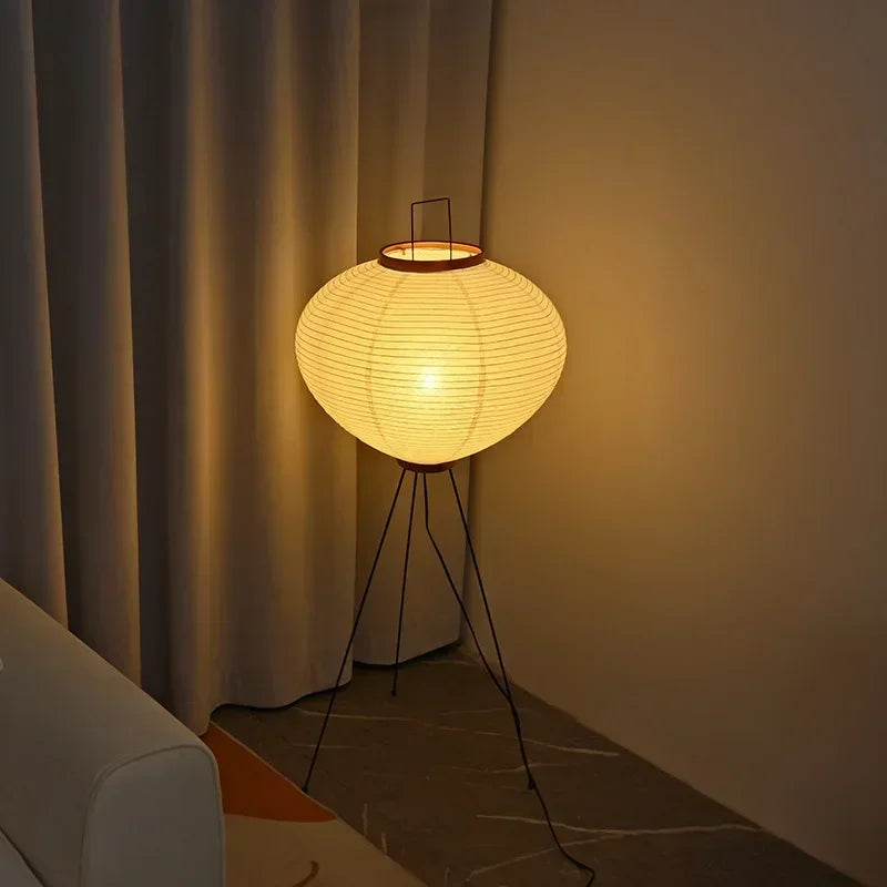 TRIPOD RICE PAPER FLOOR LIGHT