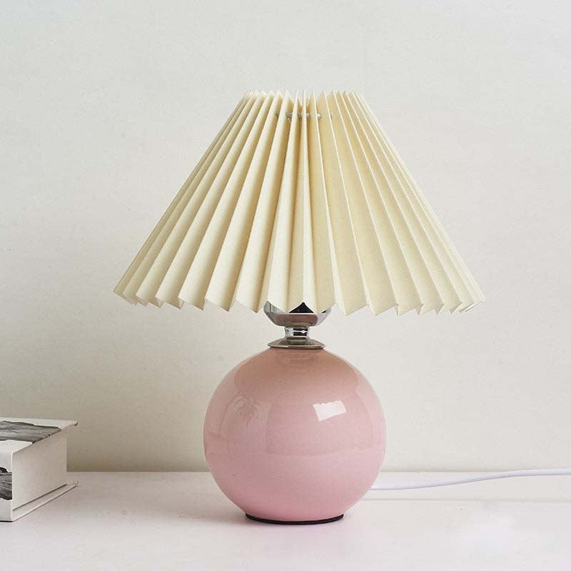 CERAMIC PLEATED TABLE LIGHT